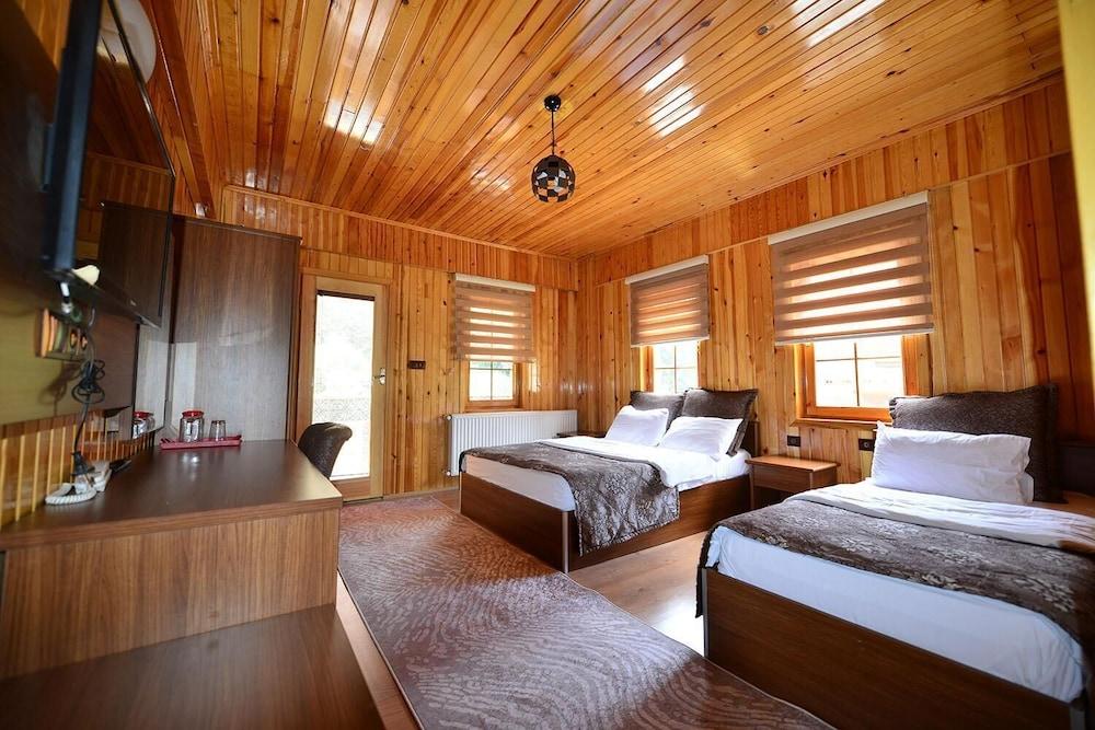 Uzungol Goblec Otel