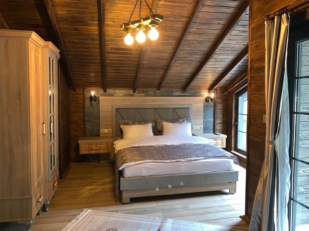 Uzungol Goblec Otel