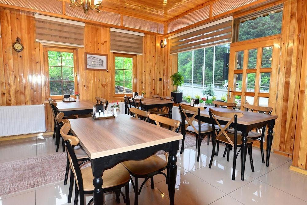 Uzungol Goblec Otel