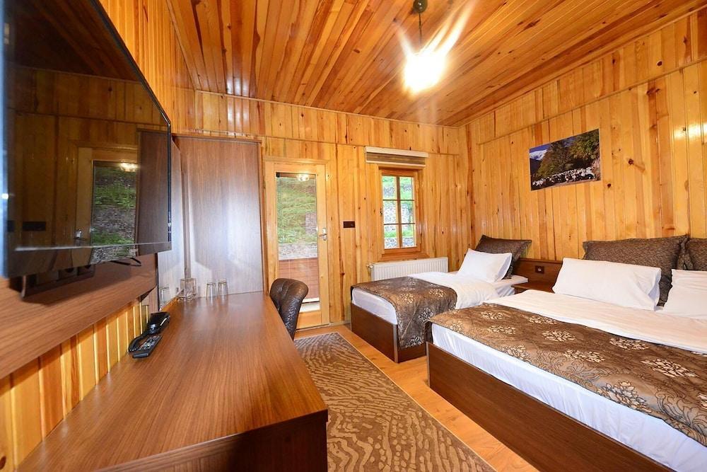 Uzungol Goblec Otel