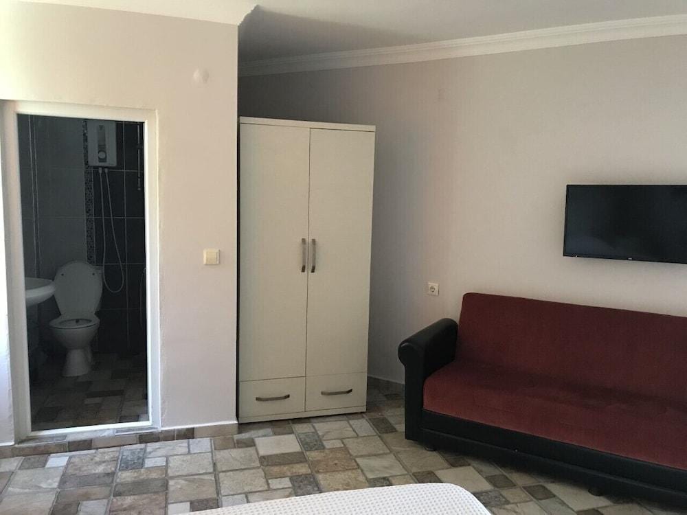 Burc Hotel