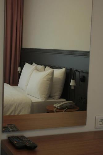 City Hotel