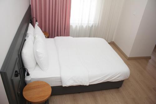 City Hotel
