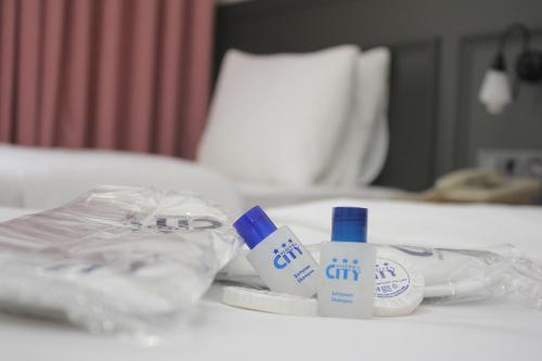 City Hotel