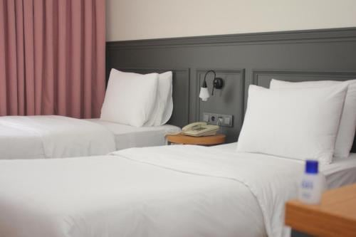 City Hotel