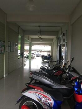 Ekkamon Mansion