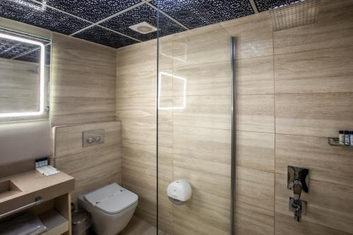 Vira Otel