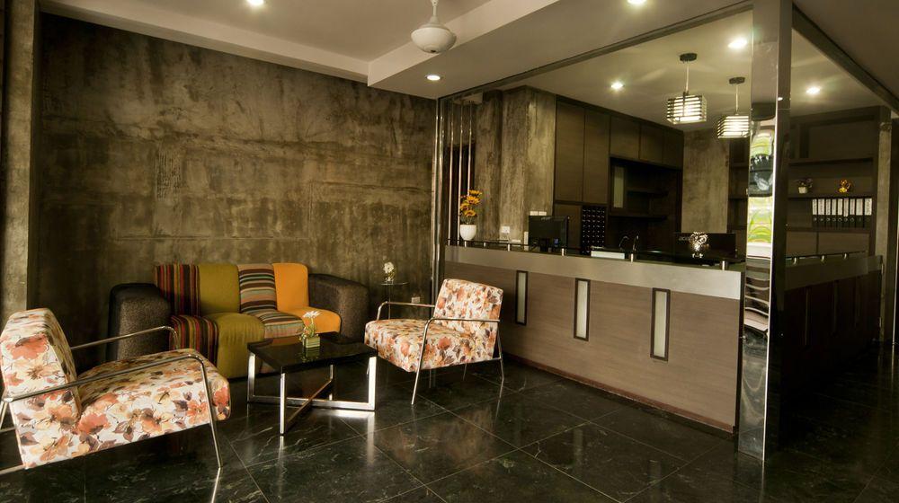 Oyo 358 Rattana Residence Thalang