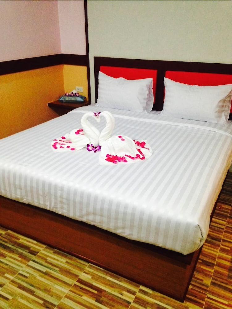 Airport Phuket Garden Resort
