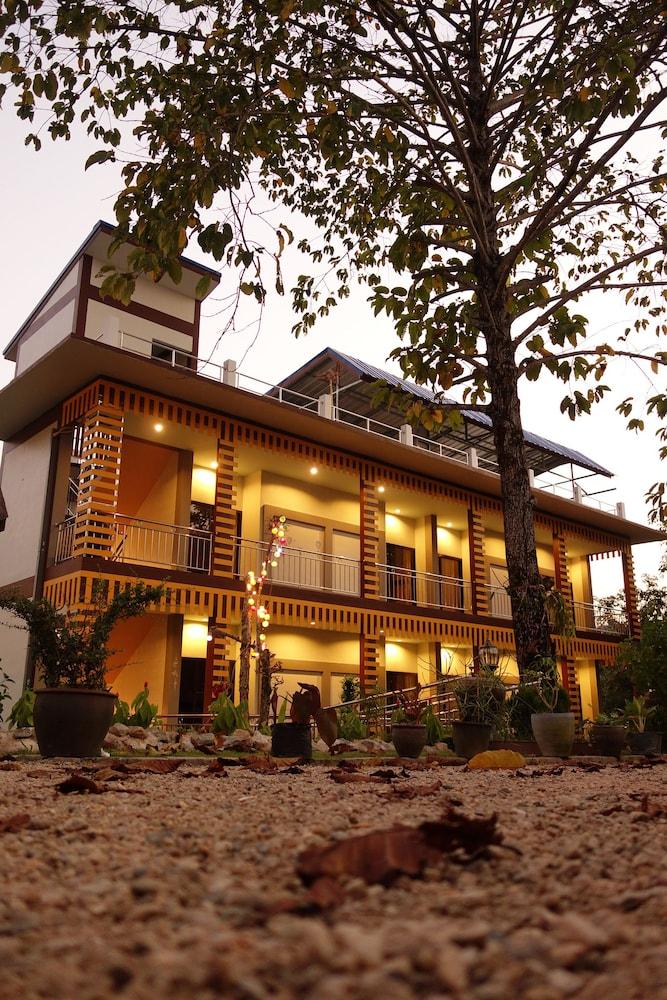 Airport Phuket Garden Resort