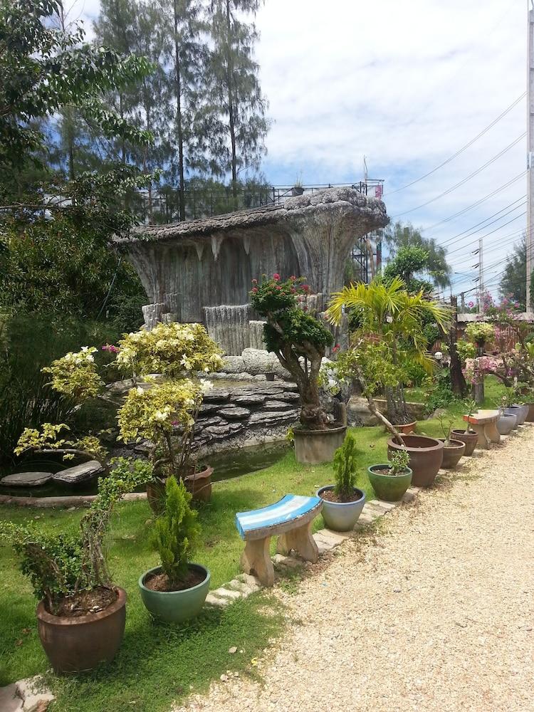 Airport Phuket Garden Resort