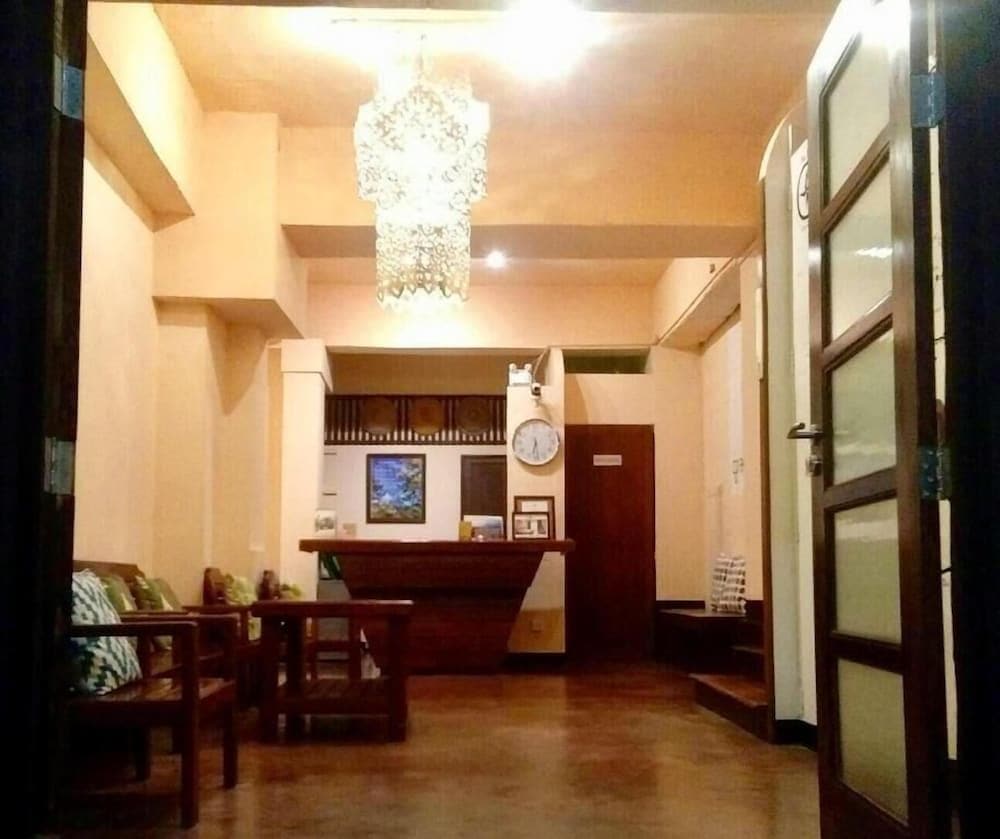 Yoont Hotel