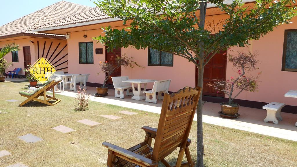 Rainbow Hill Hotel