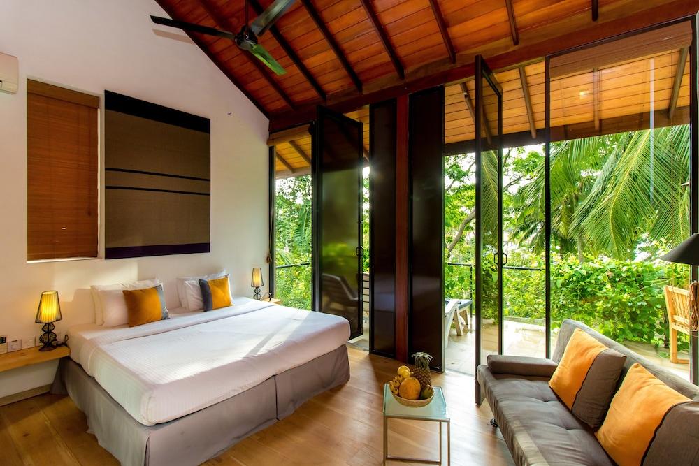 Palm Paradise Cabanas