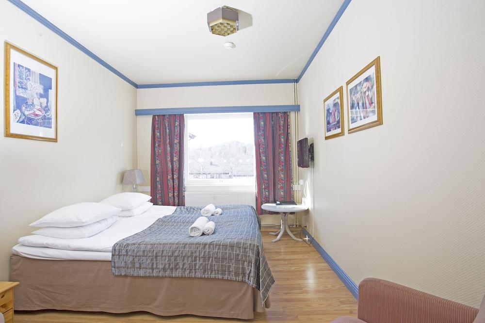 Skogstad Hotell
