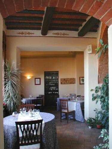 Il Giglio Hotel and Restaurant
