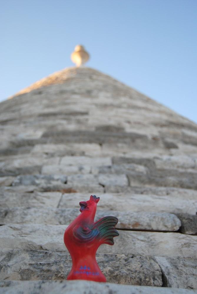 Trulli Gallo Rosso