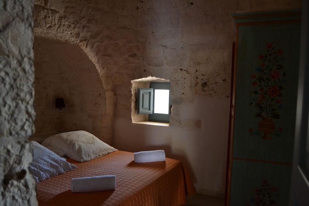 Trulli Gallo Rosso