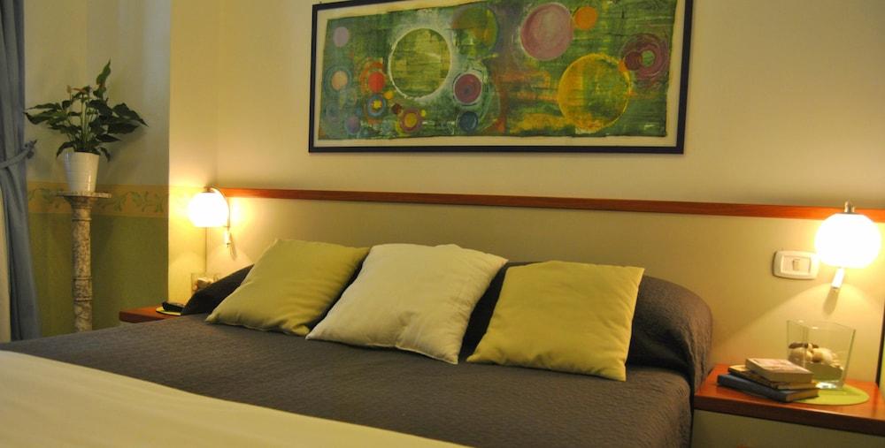 Hotel Carmel