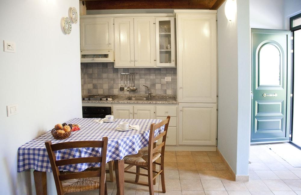 Country House Angelo Blu