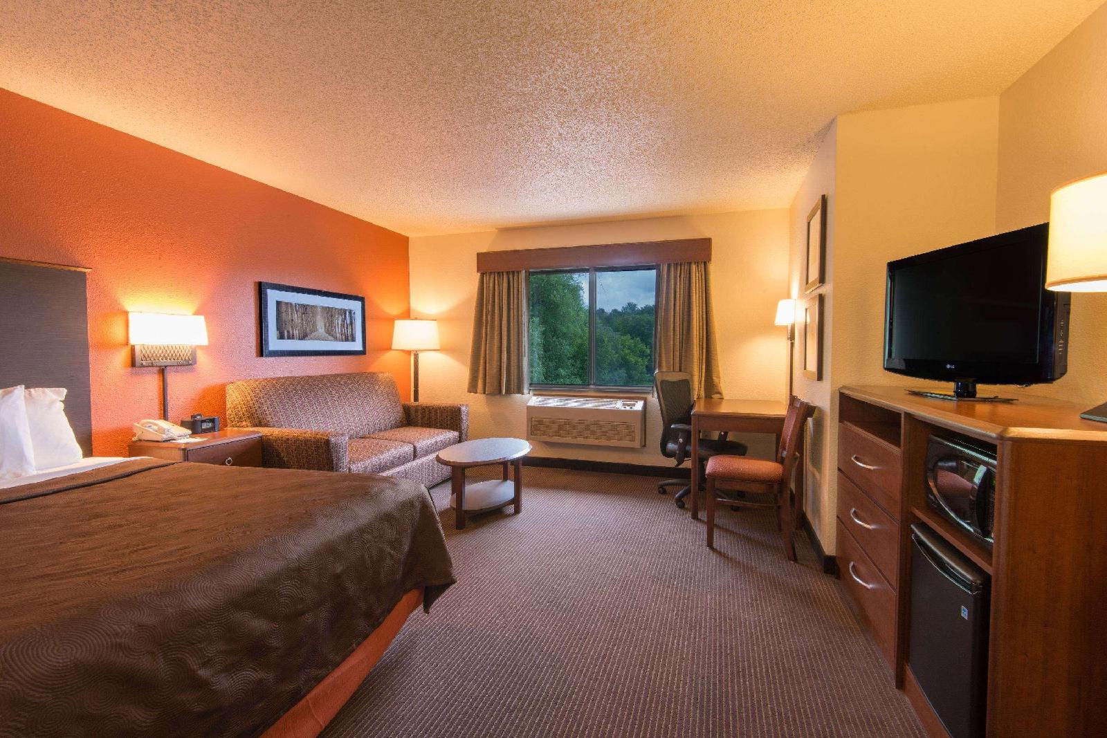 AmericInn Minocqua