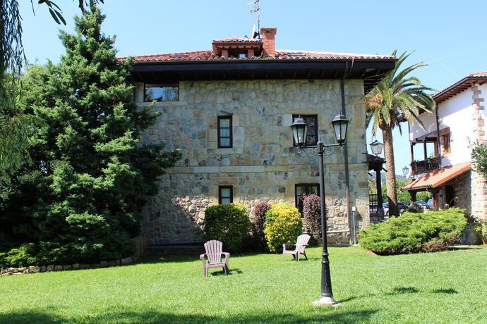 Los Hidalgos Apartamentos