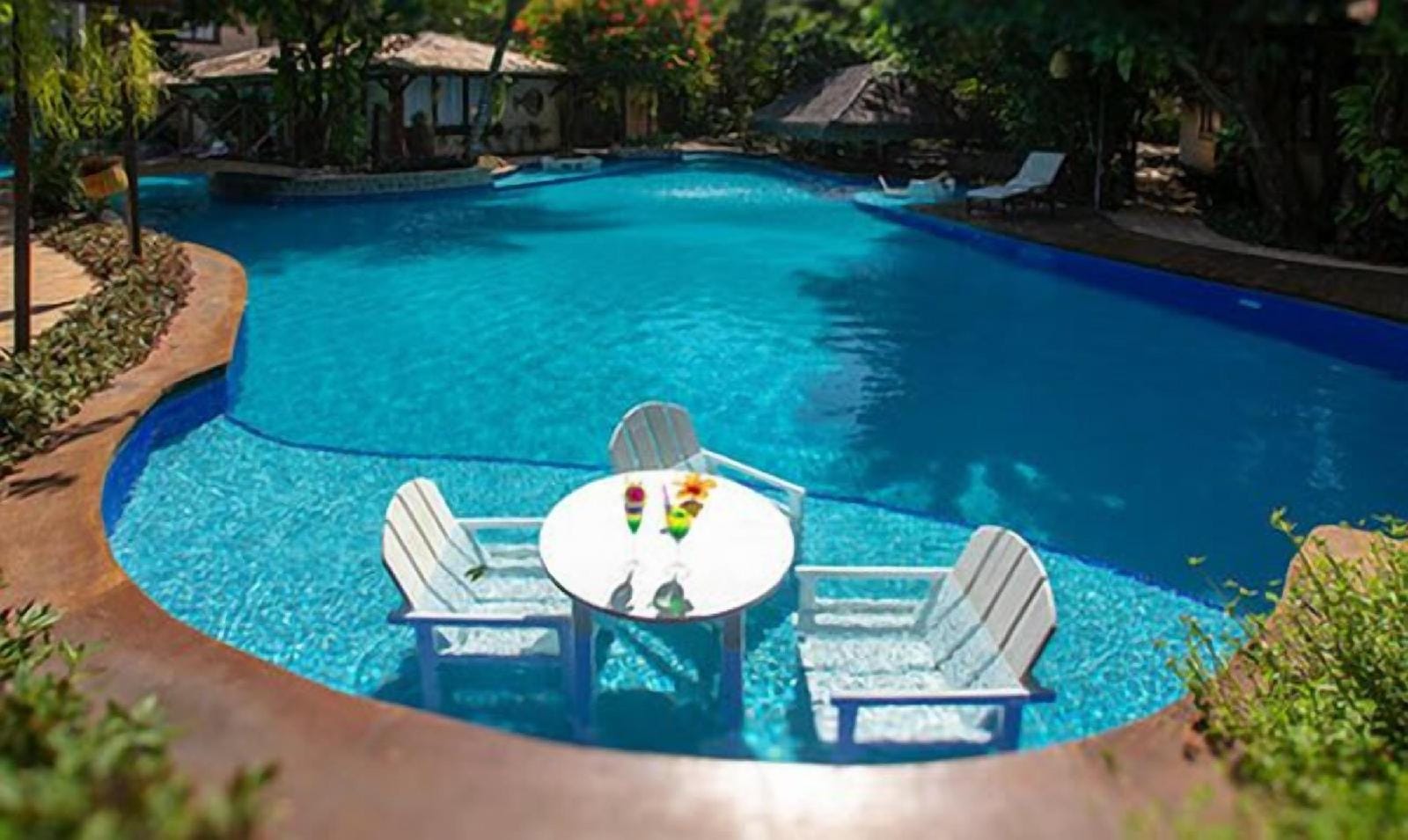 Sombra e Agua Fresca Resort