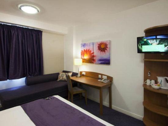 Premier Inn Southampton Airport