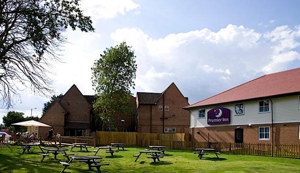 Premier Inn Twickenham East