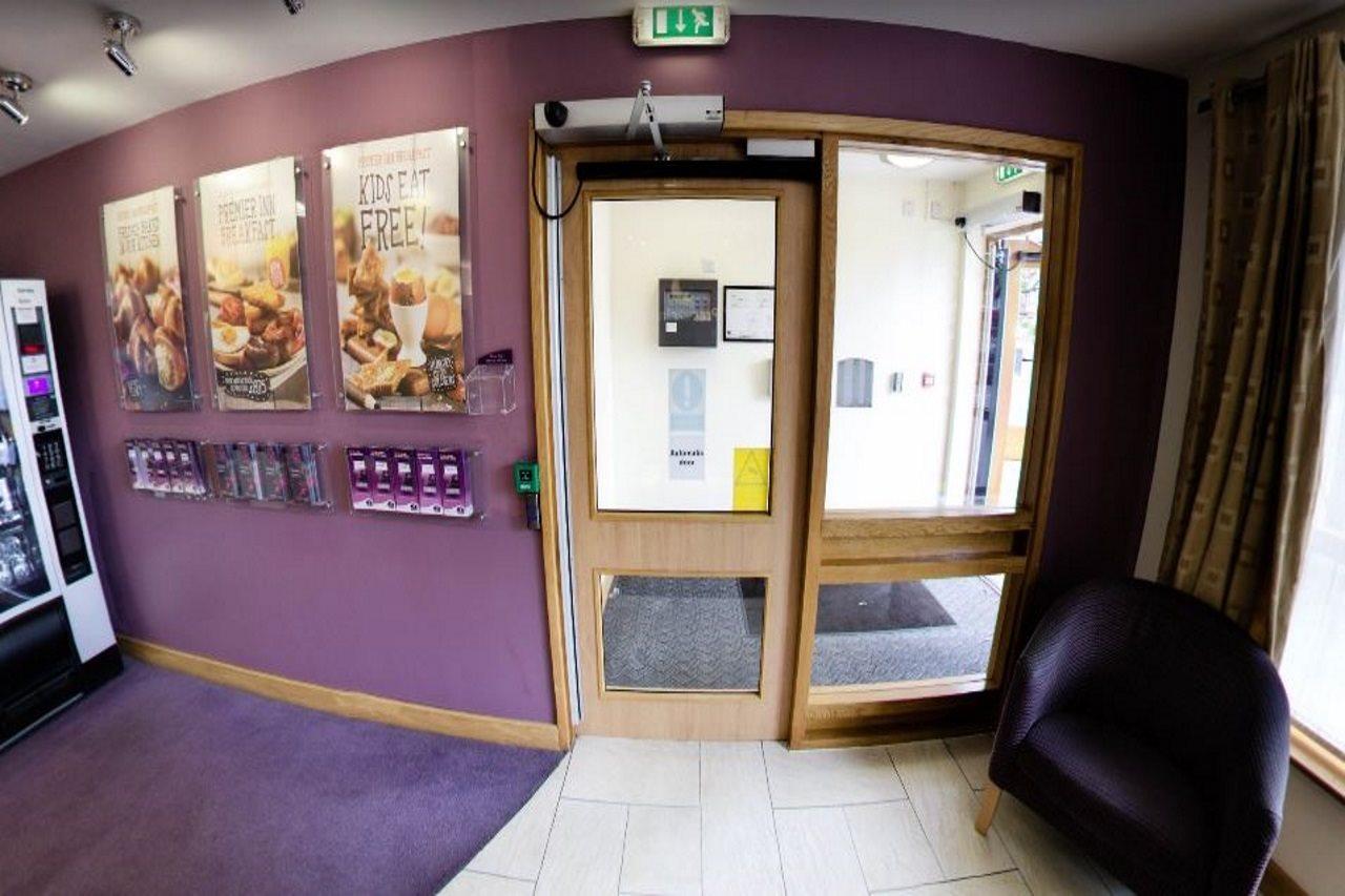 Premier Inn Twickenham East