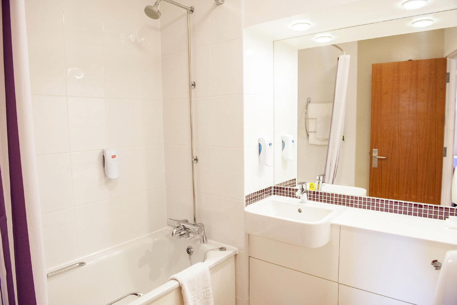 Premier Inn Twickenham East