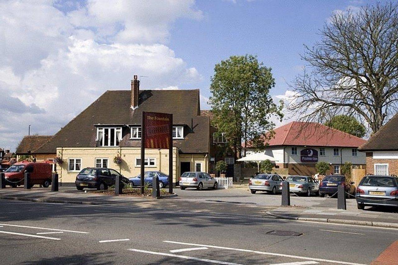 Premier Inn Twickenham East