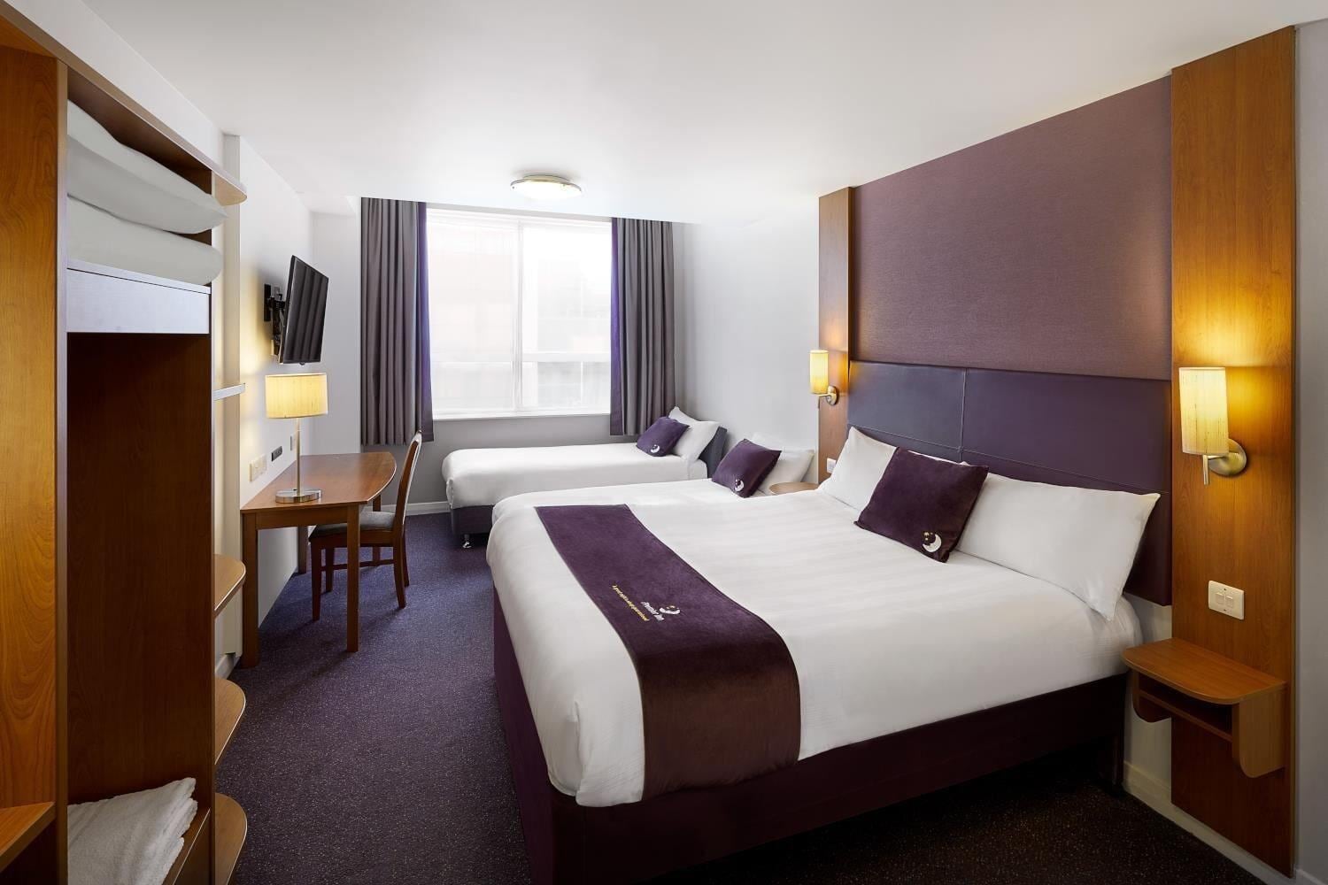 Premier Inn Maidstone Sandling