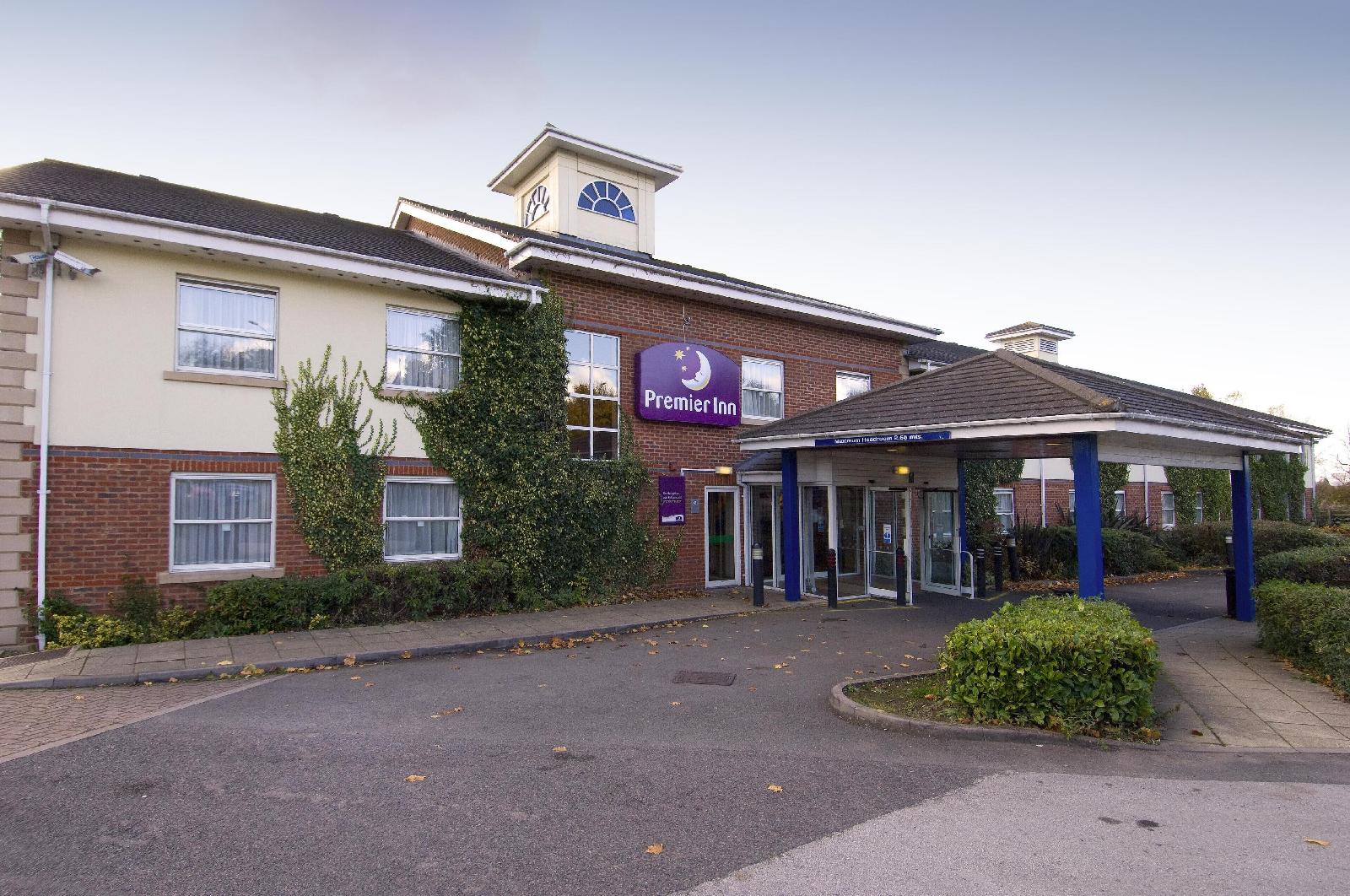 Premier Inn Rugby North Newbold