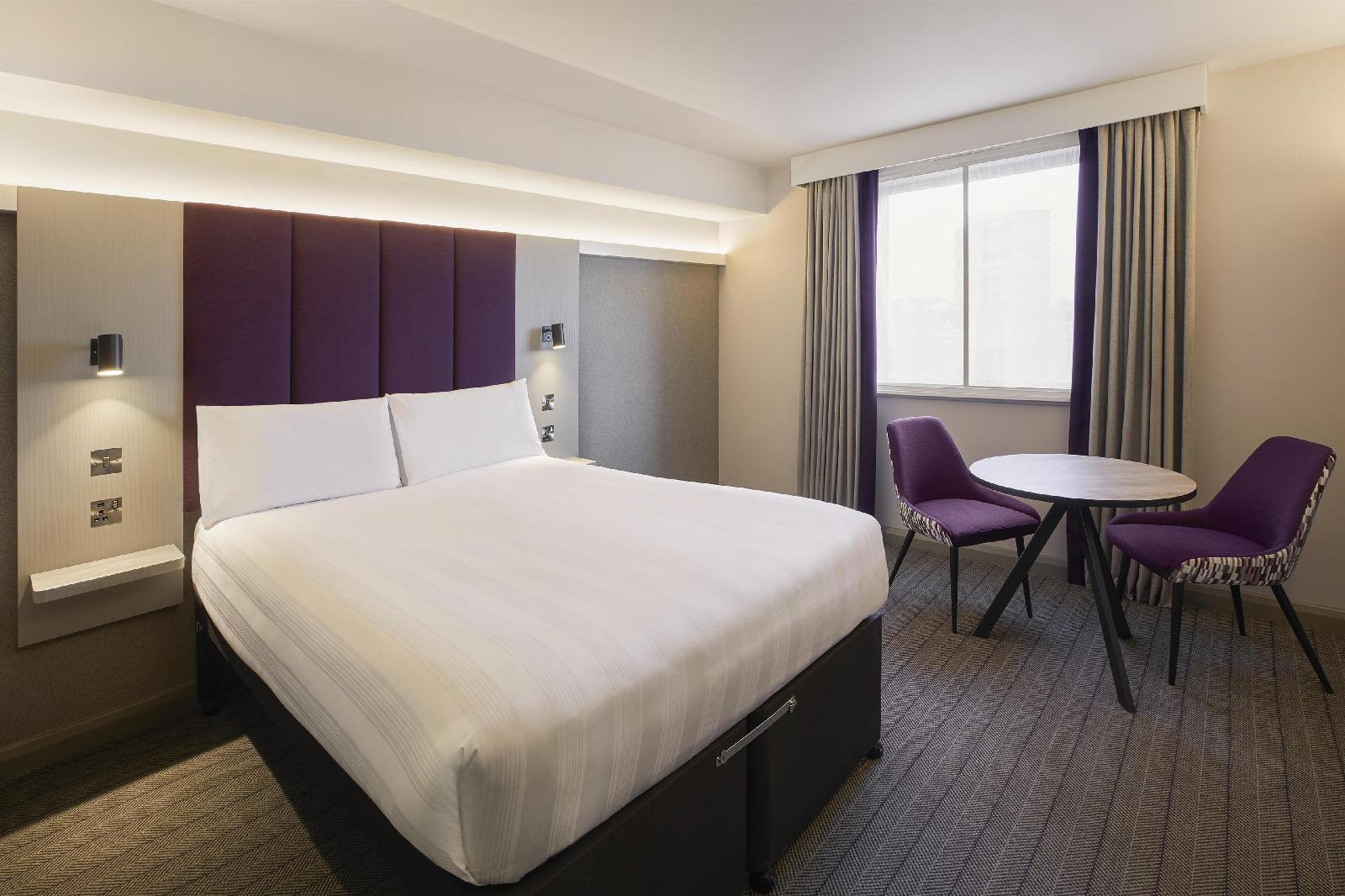 Premier Inn Rugby North Newbold