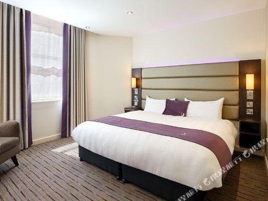 Premier Inn Southend Airport hotel