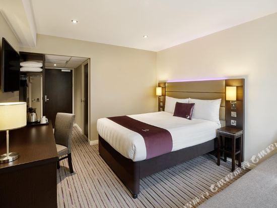 Premier Inn Southend Airport hotel