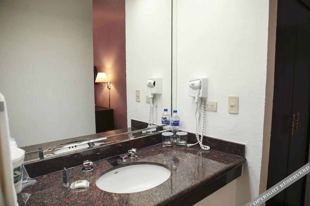 Quality Inn Nuevo Laredo