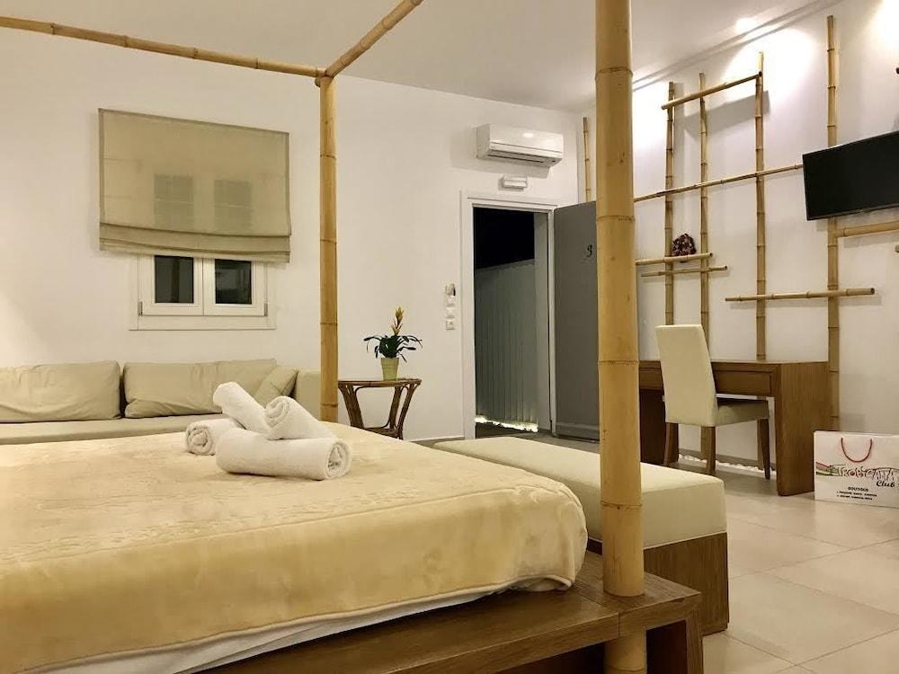 Queen Boutique Suites