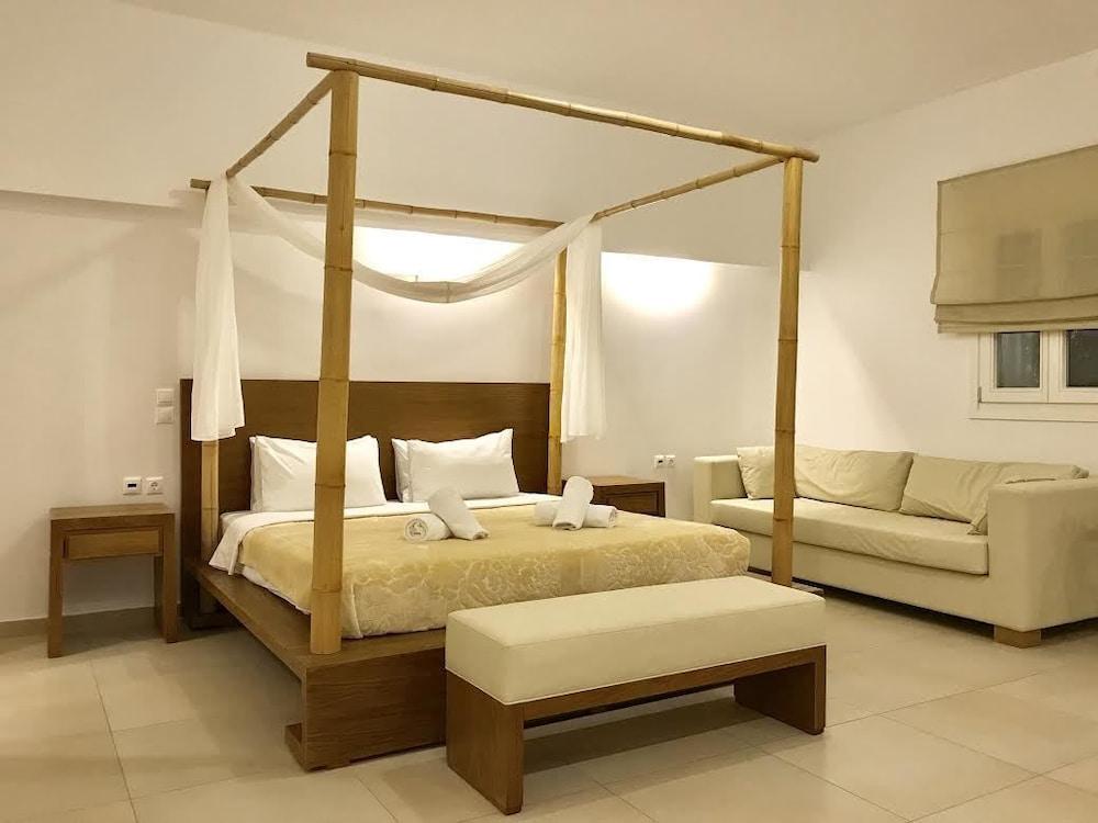 Queen Boutique Suites