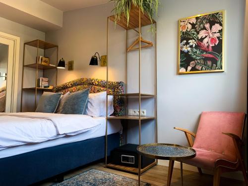 SleepWell Apartments