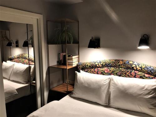 SleepWell Apartments