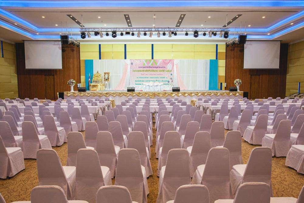 Royal Nakhara Hotel and Convention Centre