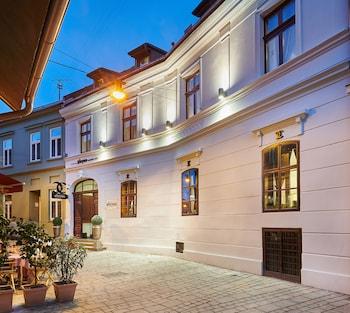 Chrysso Guest House