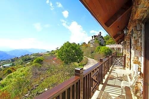 Eos Resort