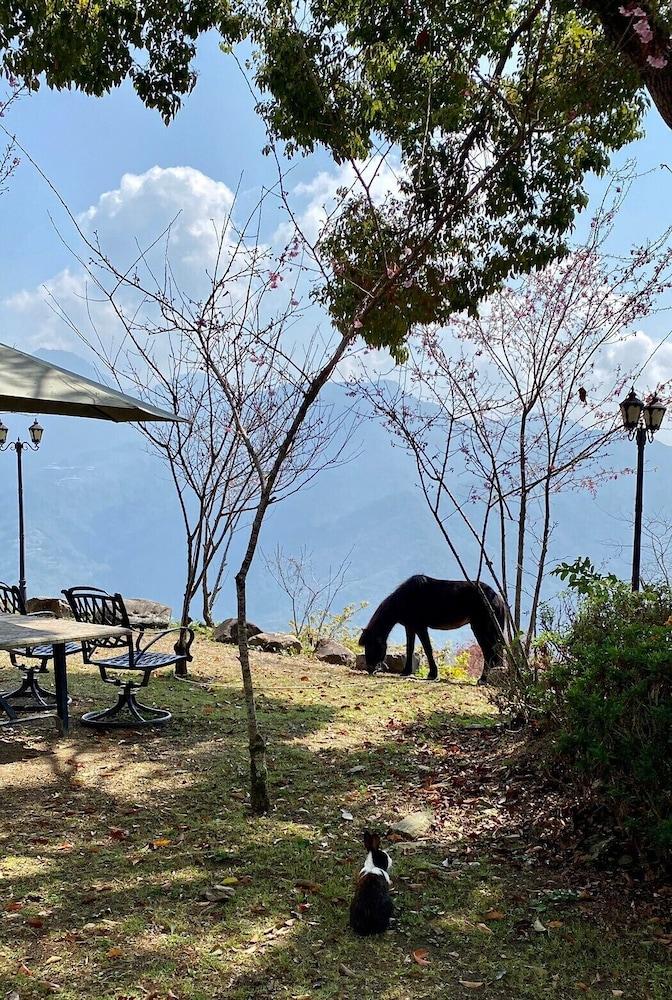 Eos Resort