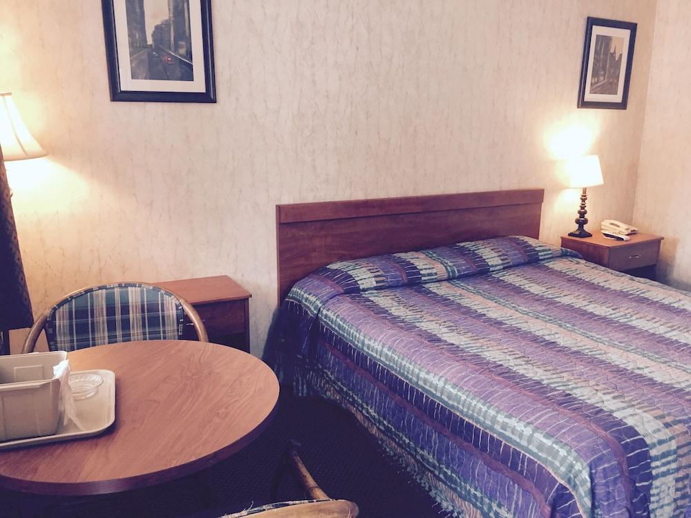 Red Carpet Inn Brooklawn