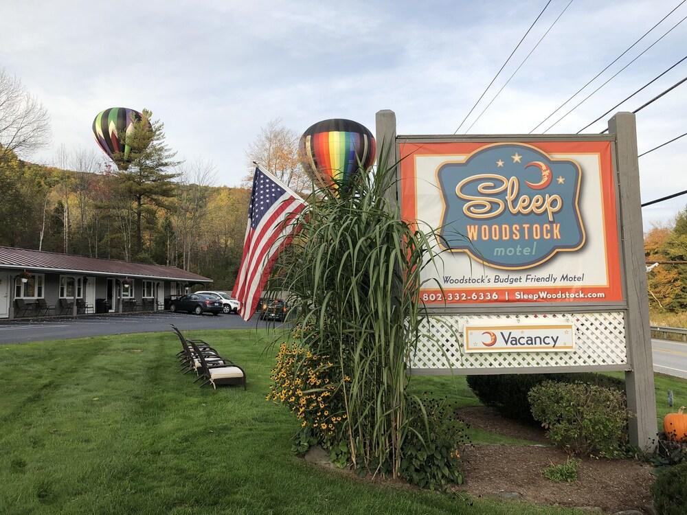 Sleep Woodstock Motel