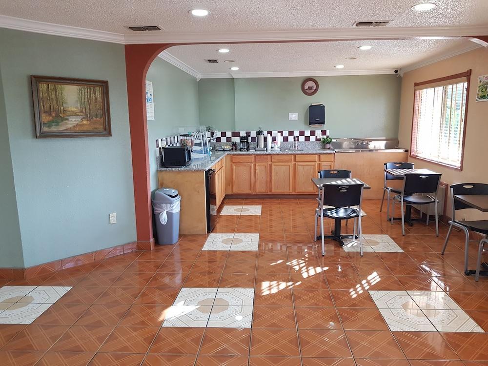 Budget Host Inn Eastland