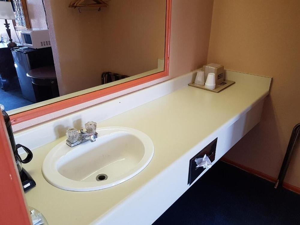 Budget Host Inn Eastland